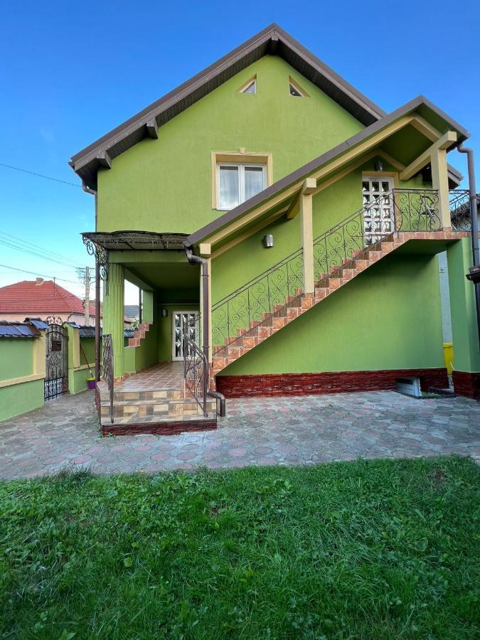 Flh - Mira Apartments Sibiu Exteriör bild