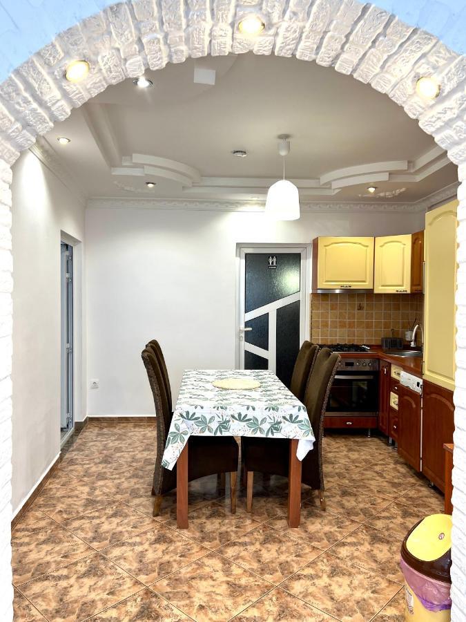 Flh - Mira Apartments Sibiu Exteriör bild