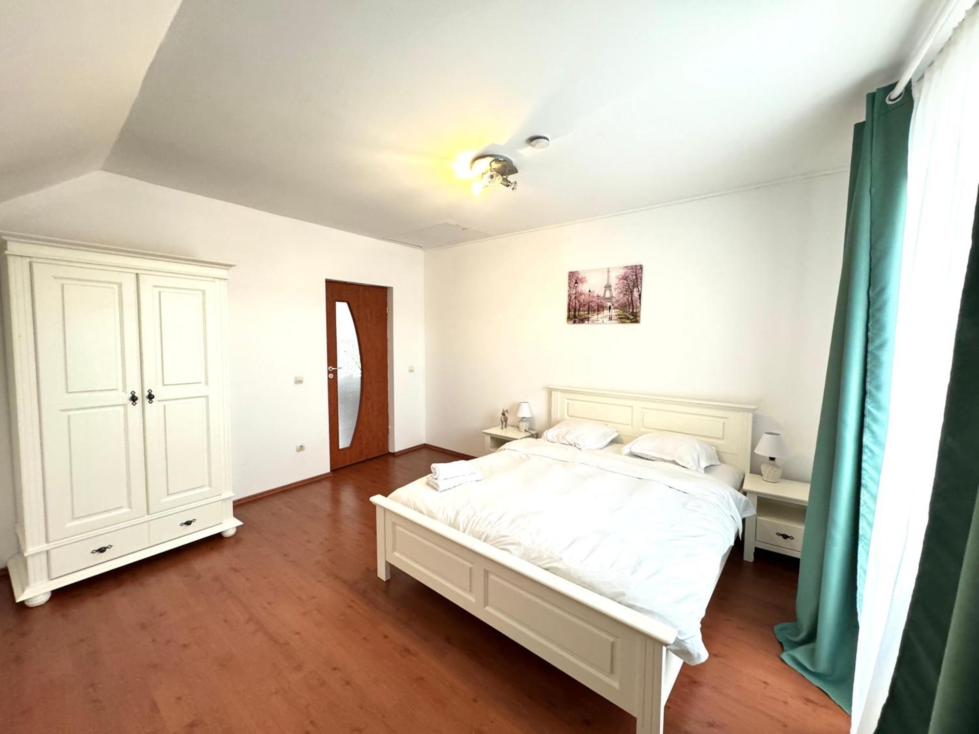 Flh - Mira Apartments Sibiu Exteriör bild